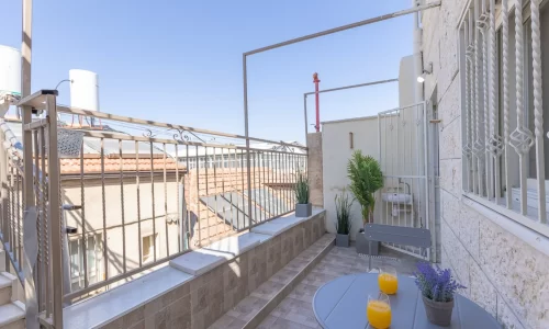 9 easy-vacations.com דירת אירוח חברת שס 18